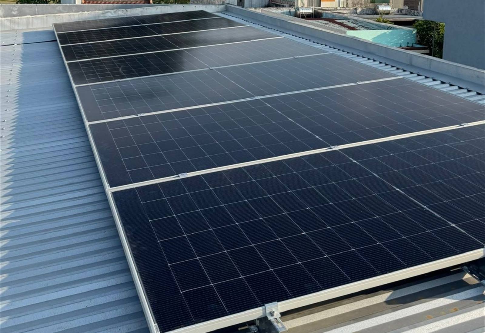 Điện mặt trời hybrid có lưu trữ 4.2kWp Mr. Kai, Ngũ Hành Sơn, Đà Nẵng